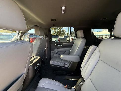 Used 2021 GMC Yukon SLT w/ SLT Luxury Package image 33