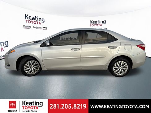 Used 2017 Toyota Corolla LE image 4