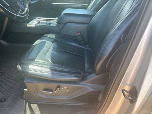 Used 2019 Ford Expedition Max Limited AWD/4WD image 12