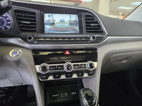 Used 2019 Hyundai Elantra Value Edition FWD image 18