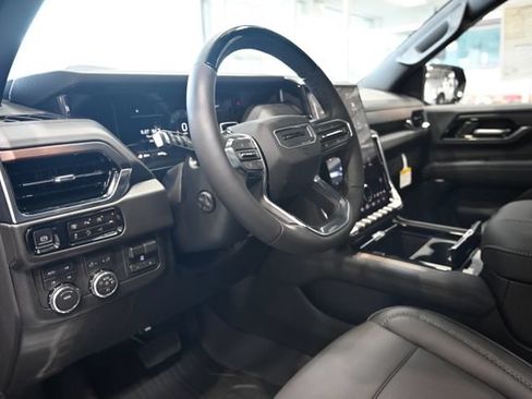 New 2026 GMC Yukon Denali w/ Advanced Technology Package AWD/4WD image 23