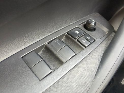 Used 2023 Toyota Corolla LE image 28