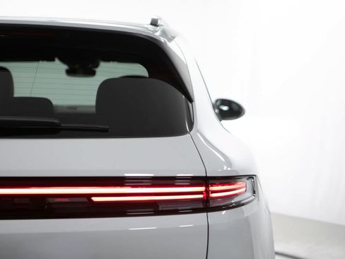 New 2026 Porsche Cayenne AWD/4WD image 21