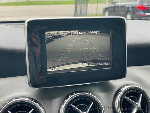 Used 2015 Mercedes-Benz GLA 250 w/ Sport Package image 11