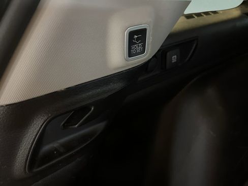 Used 2023 Jeep Grand Cherokee Limited image 24