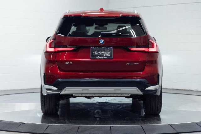 New 2027 BMW X1 xDrive28i AWD/4WD image 10