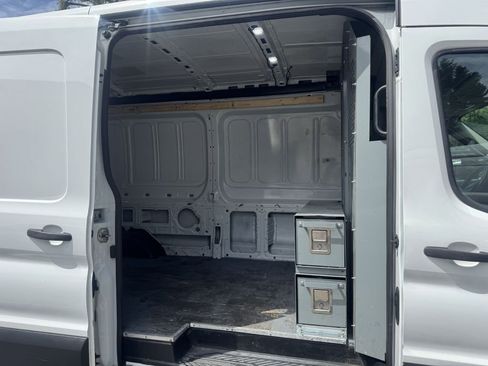 Used 2020 Ford Transit 250 Medium Roof image 6
