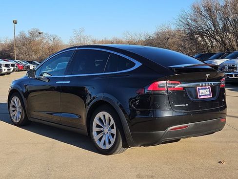 Used 2018 Tesla Model X 75D image 8
