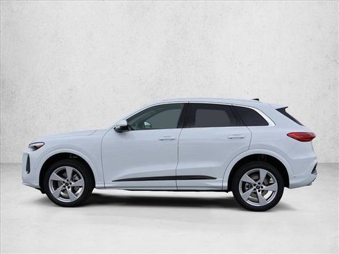 New 2026 Audi Q5 Premium Plus AWD/4WD image 6