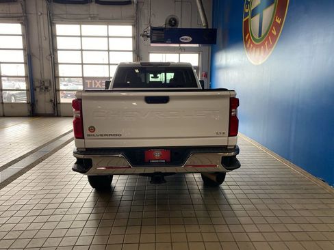 Used 2020 Chevrolet Silverado 3500 LTZ w/ LTZ Premium Package image 19