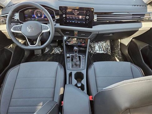New 2026 Volkswagen Jetta SE FWD image 14