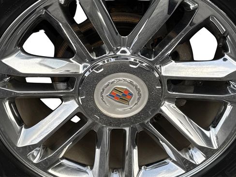 Used 2013 Cadillac Escalade Platinum AWD/4WD image 45