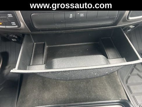 Used 2017 RAM 1500 Express AWD/4WD image 32