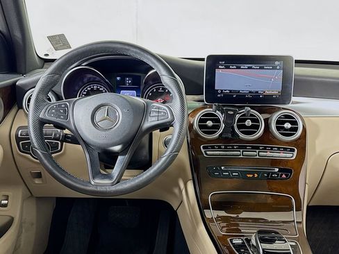 Used 2017 Mercedes-Benz GLC 300 4MATIC image 13