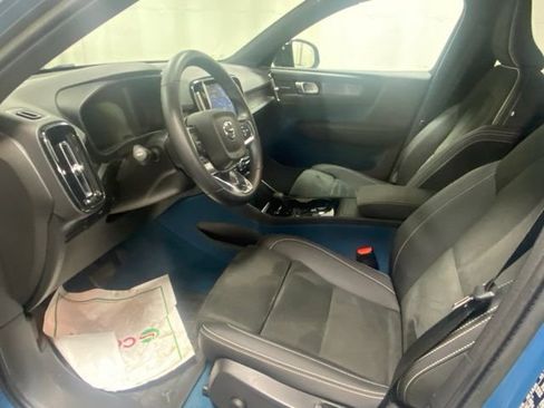 Used 2023 Volvo XC40 Recharge Ultimate w/ Protection Package Premier AWD/4WD image 10