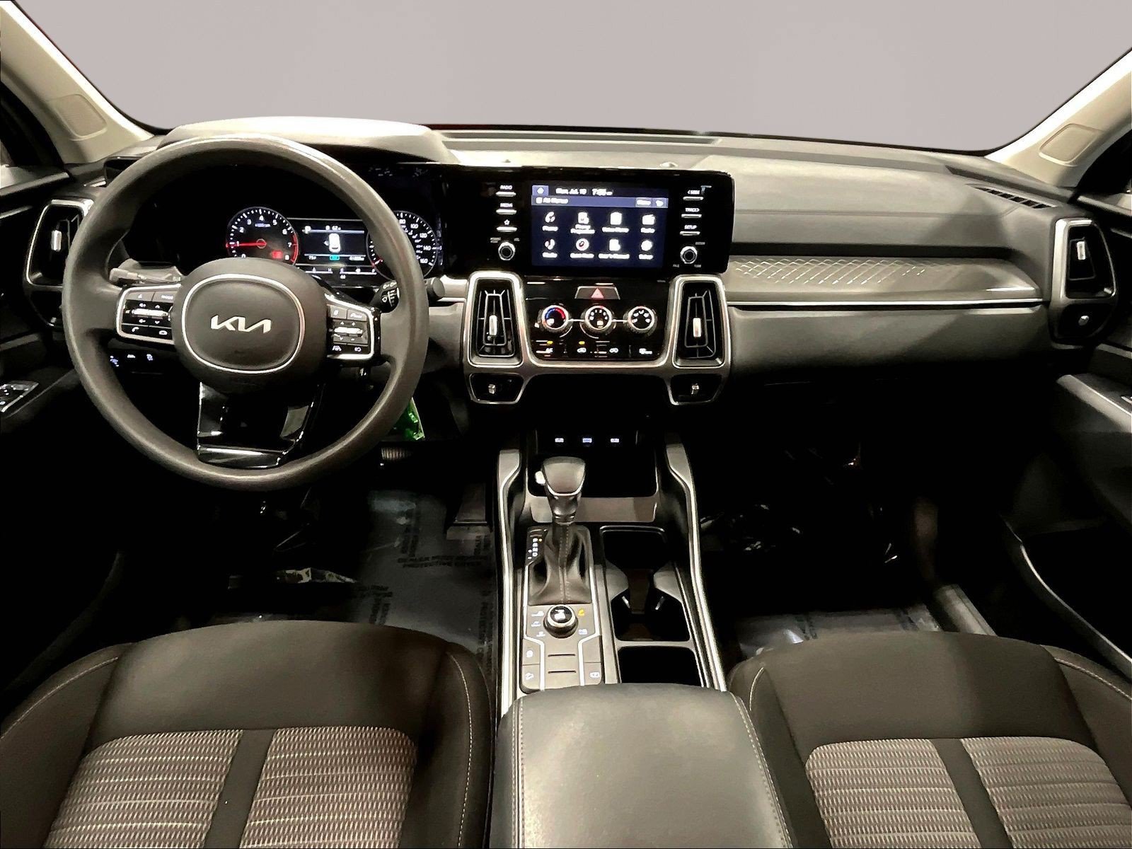 Used 2023 Kia Sorento LX AWD/4WD image 7