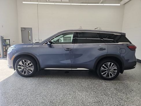 Certified 2026 INFINITI QX60 Luxe w/ Cargo Package AWD/4WD image 2