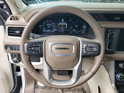 Used 2024 GMC Yukon Denali AWD/4WD image 20