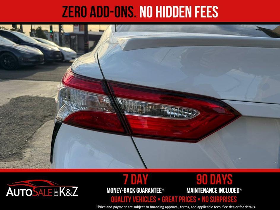 Used 2020 Toyota Camry SE FWD image 17