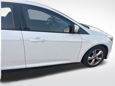 Used 2014 Ford Focus SE image 16