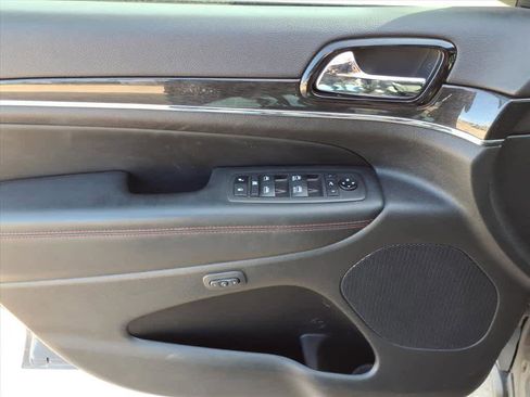 Used 2021 Jeep Grand Cherokee Trailhawk w/ Premium Lighting Group image 3