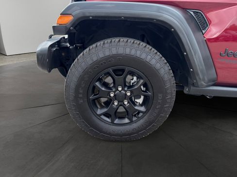 Used 2022 Jeep Wrangler Unlimited Sport image 14