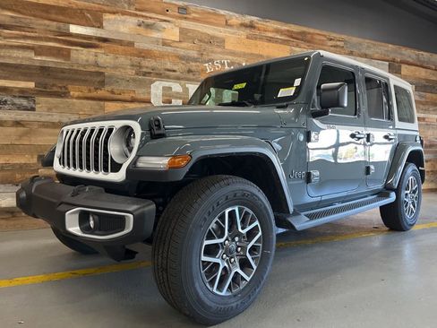 New 2026 Jeep Wrangler Sahara w/ Whitecap Package image 17