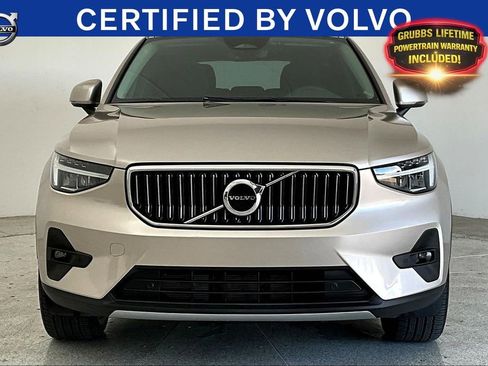 Used 2023 Volvo XC40 B4 Plus FWD image 6