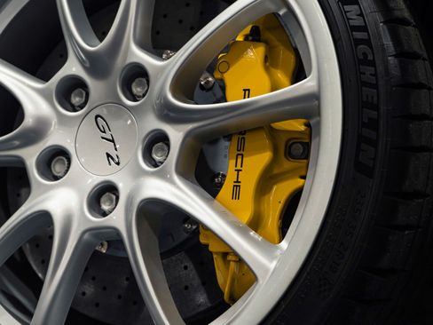 Used 2008 Porsche 911 GT2 RWD image 14