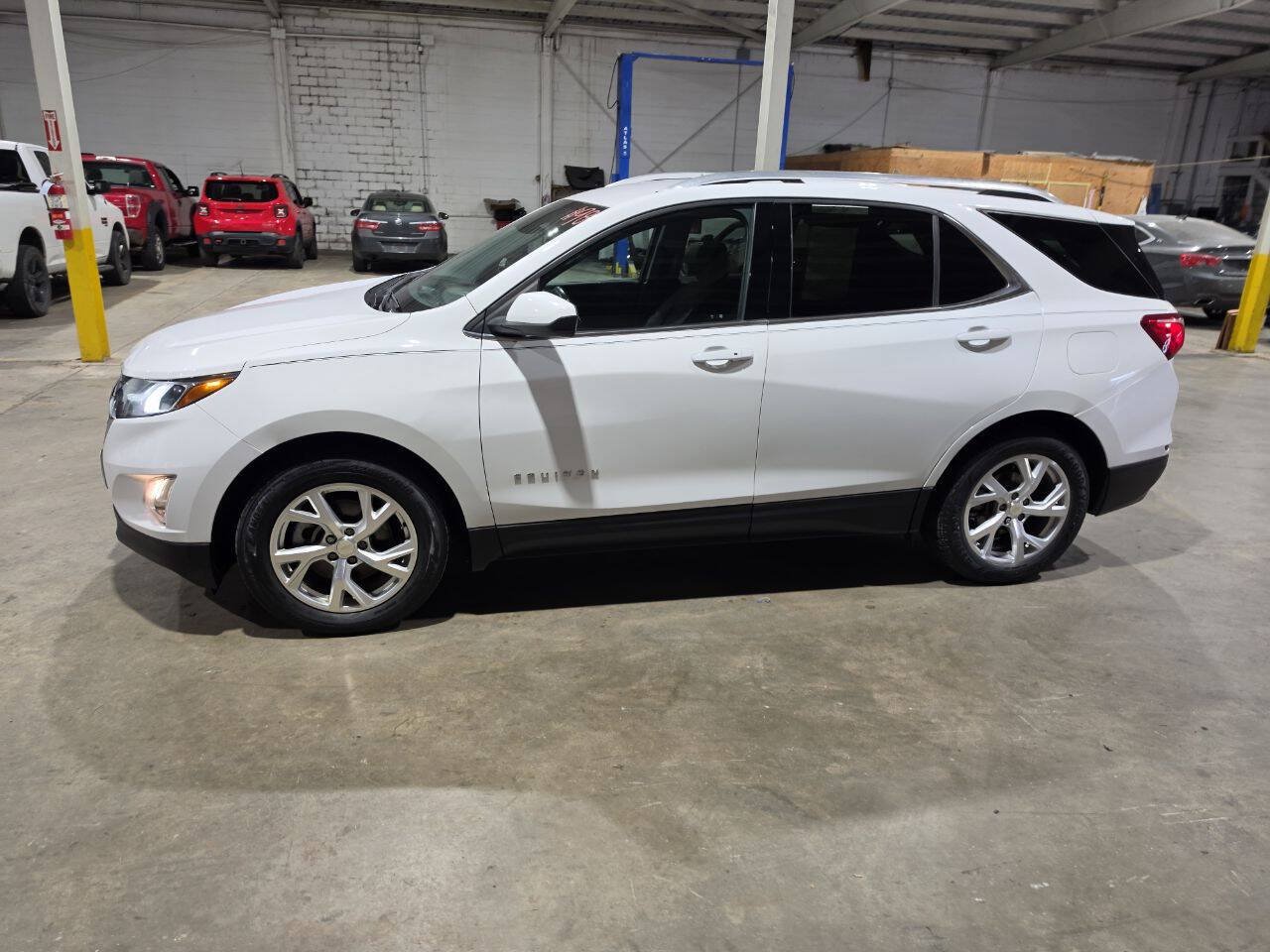 Used 2020 Chevrolet Equinox LT FWD image 4