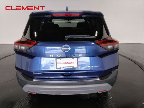 Used 2023 Nissan Rogue SV image 6