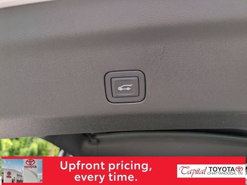Used 2026 GMC Yukon Denali Ultimate AWD/4WD image 11