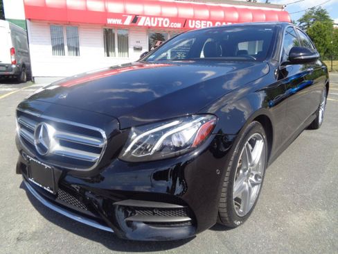 Used 2018 Mercedes-Benz E 400 4MATIC Sedan w/ Premium 1 Package image 14