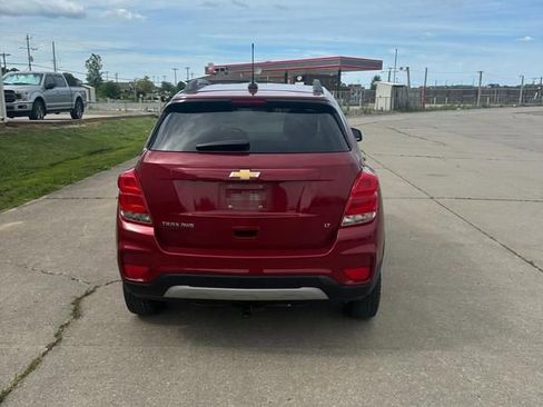 Used 2018 Chevrolet Trax LT w/ LT Convenience Package AWD/4WD image 3