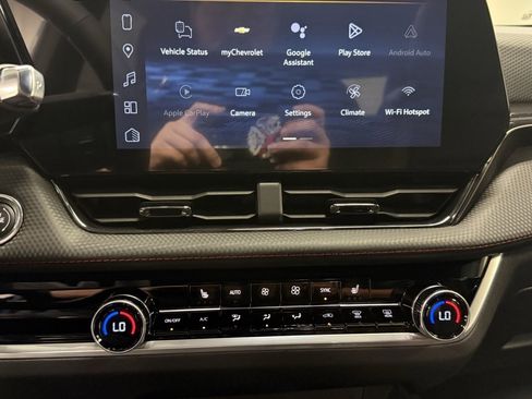 New 2026 Chevrolet Equinox RS w/ LPO, Floor Liner Package image 29