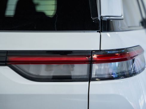 New 2026 Jeep Grand Cherokee Laredo X AWD/4WD image 6