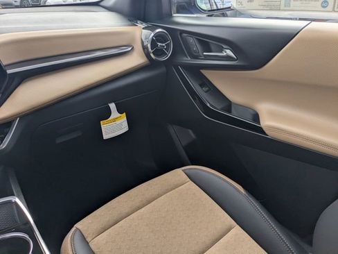 New 2026 Chevrolet Equinox ACTIV AWD/4WD image 17