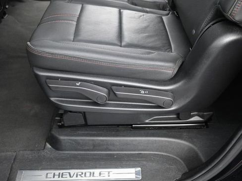 Used 2024 Chevrolet Suburban RST image 25