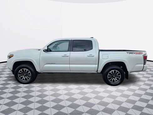 Used 2023 Toyota Tacoma TRD Sport w/ Advanced Technology Package image 3