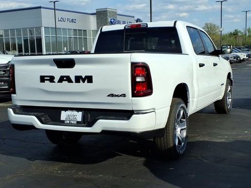 New 2026 RAM 1500 Express AWD/4WD image 17