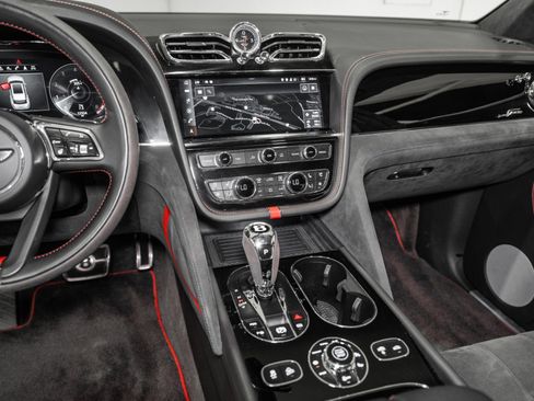 Used 2021 Bentley Bentayga Speed image 32