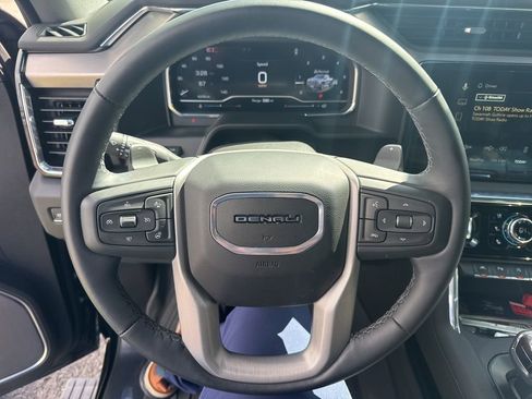 Used 2025 GMC Sierra 1500 Denali w/ Denali Reserve Package image 9