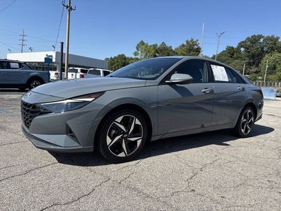 Used 2023 Hyundai Elantra SEL w/ Convenience Package