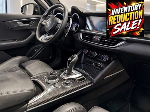 Used 2020 Alfa Romeo Stelvio Ti Sport AWD/4WD image 6