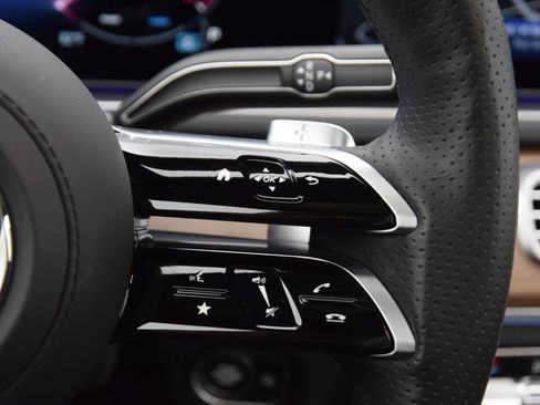 Used 2025 Mercedes-Benz GLS 450 GLS 450 image 25