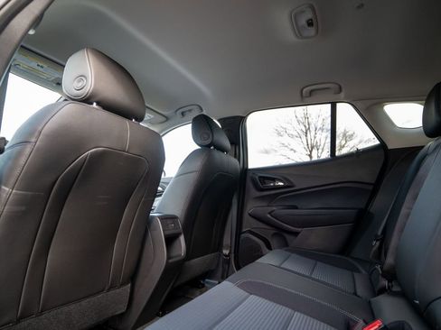 New 2026 Chevrolet Trax LT image 31
