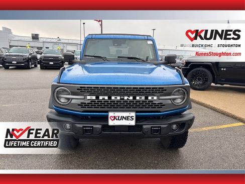 Used 2023 Ford Bronco Badlands image 5
