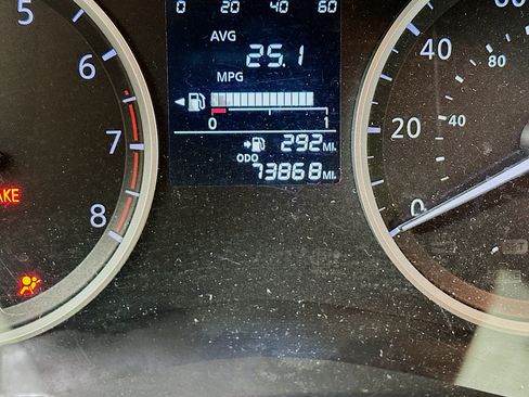 Used 2021 Nissan Versa S image 18