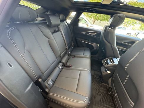 Used 2025 Cadillac Lyriq Luxury w/ LPO, Floor Liner Package AWD/4WD image 28