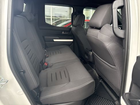 Used 2024 Toyota Tacoma TRD Sport image 16